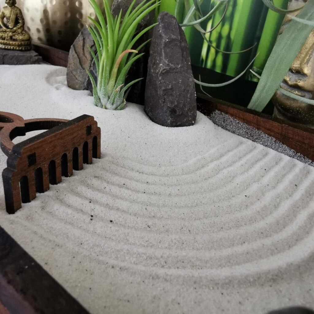 Mini Zen-Gärten können dich bei deiner Meditation unterstützen