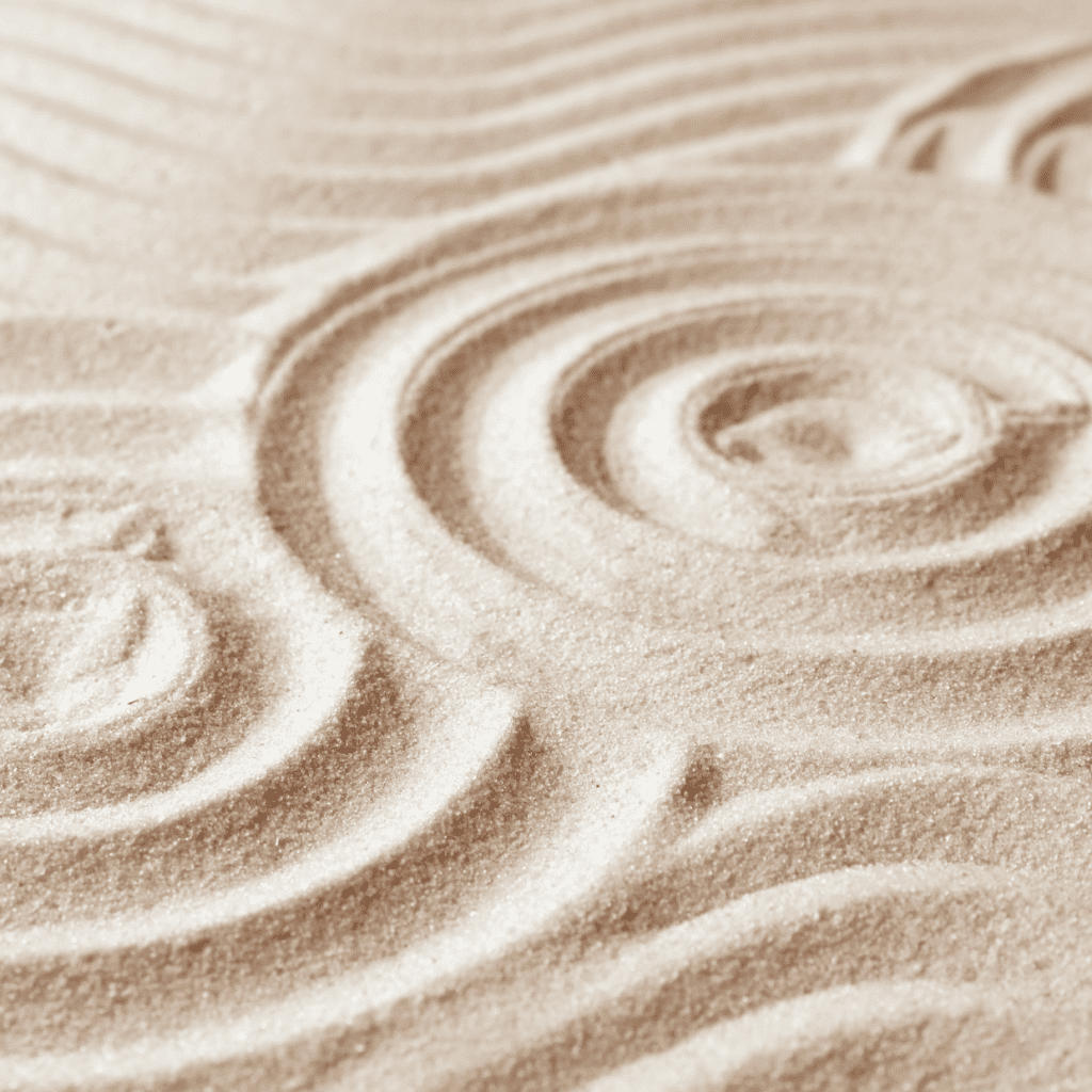 Wie harkt Sand richtig?