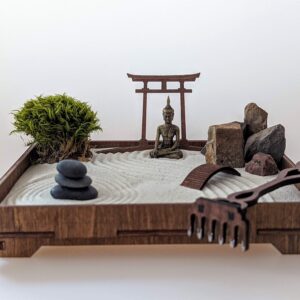 Zen-Garten mit nachhaltig hergestellter Dekoration – Bild 4