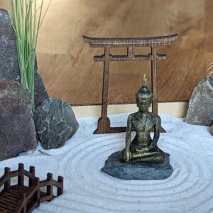 Zengarten -Set mit Buddha-Figur, Harke, Torii und Brücke - Feng Shui Meditation nachhaltig & umweltfreundlich - Selbstmach-Set – Bild 7