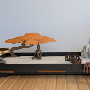 Design Zengarten Set -handmade- mit Bonsai, Brücke und Harke aus FSC-Holz, Entspannung & Meditation, prima Geschenk - Idee – Bild 4